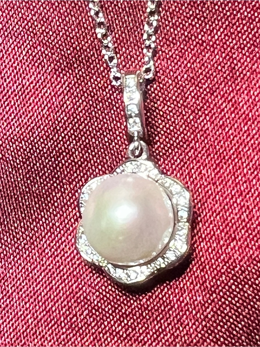 Opalescent Freshwater Pearl Pendant in Silver with 18” Sterling Silver Necklace